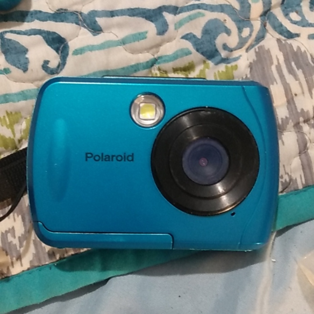 Poloroid digital camera and silicone case